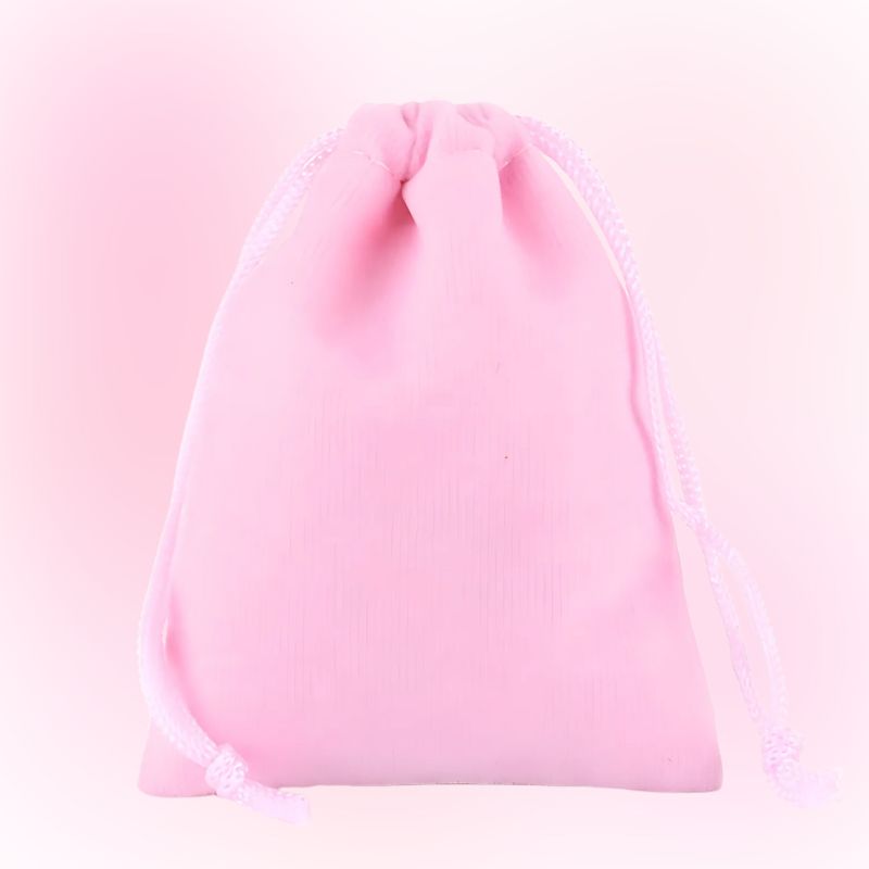 Votre Pochette Chic et Douce pour un Rangement Élégant